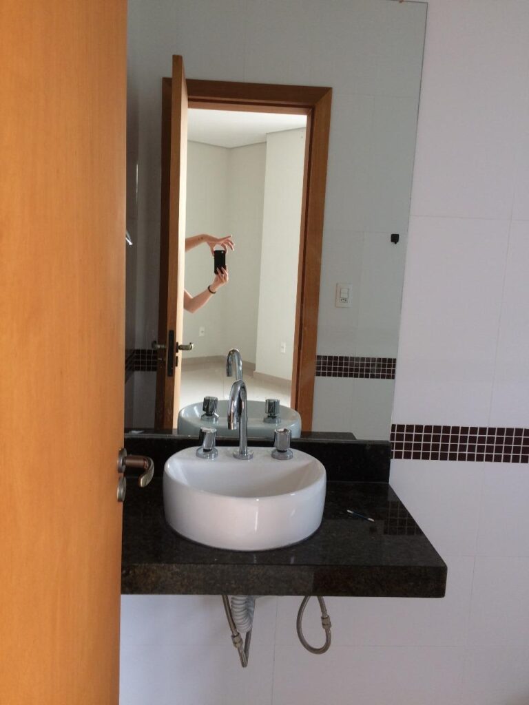 6a2f9e78-be58-4e1c-b1e1-5f710b1d8aeb