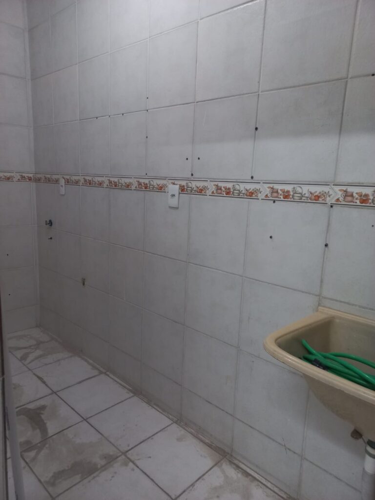 e0f765a3-ed9a-4876-818c-ea1be0c6a90e