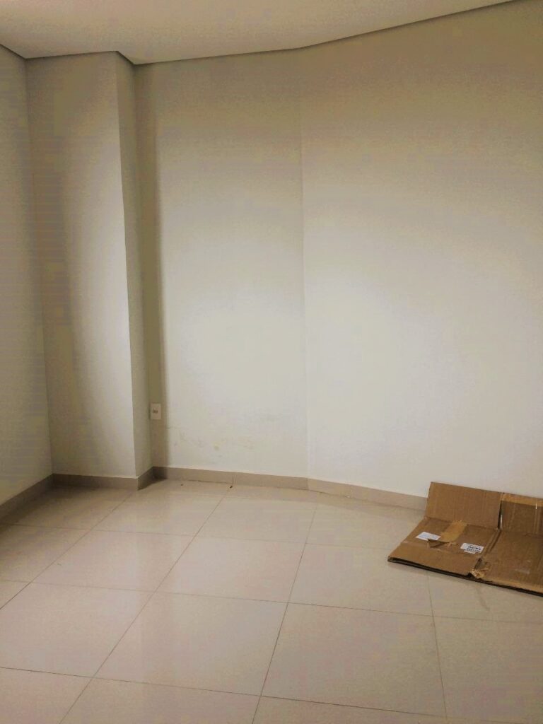 e2b63497-13af-43a1-9e88-33142dd9df97