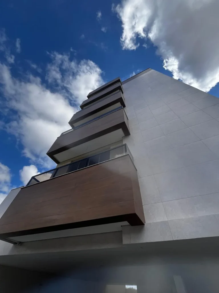 Apartamento de 02 quartos com suíte e 02 vagas FINAL 1(11)