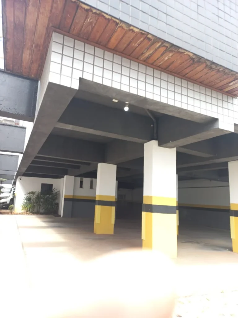 Apartamento de área privativa, 04 quartos e 02 vagas