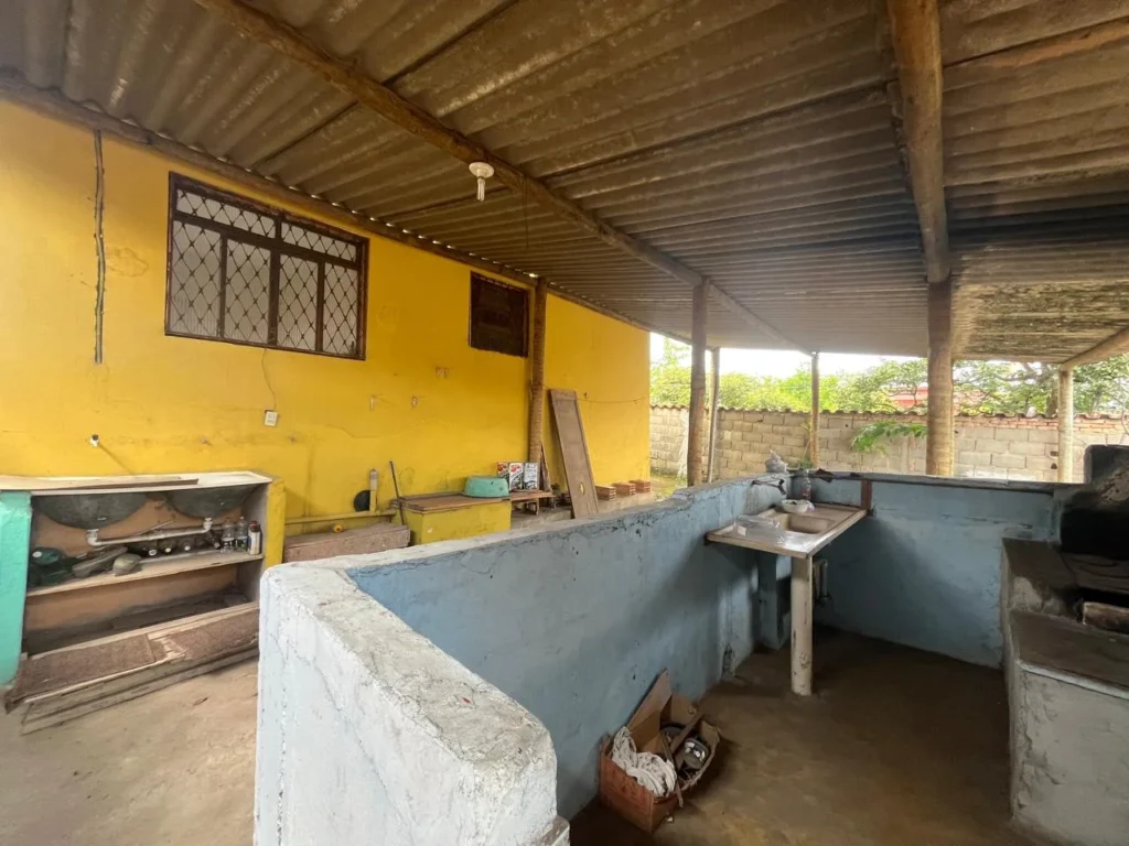 Casa de 03 quartos, 03 vagas bairro Novo Riacho,Contagem(13)