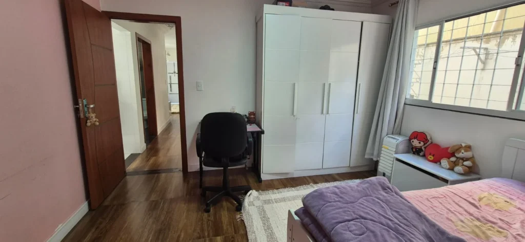 Casa no bairro Jardim Califórnia, Contagem(11)