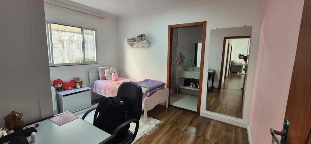 Casa no bairro Jardim Califórnia, Contagem(19)