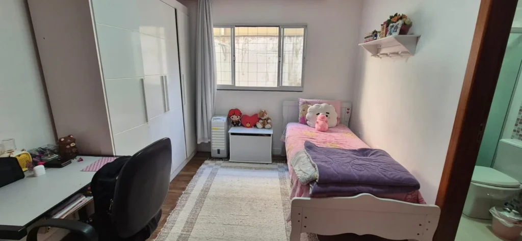 Casa no bairro Jardim Califórnia, Contagem(5)