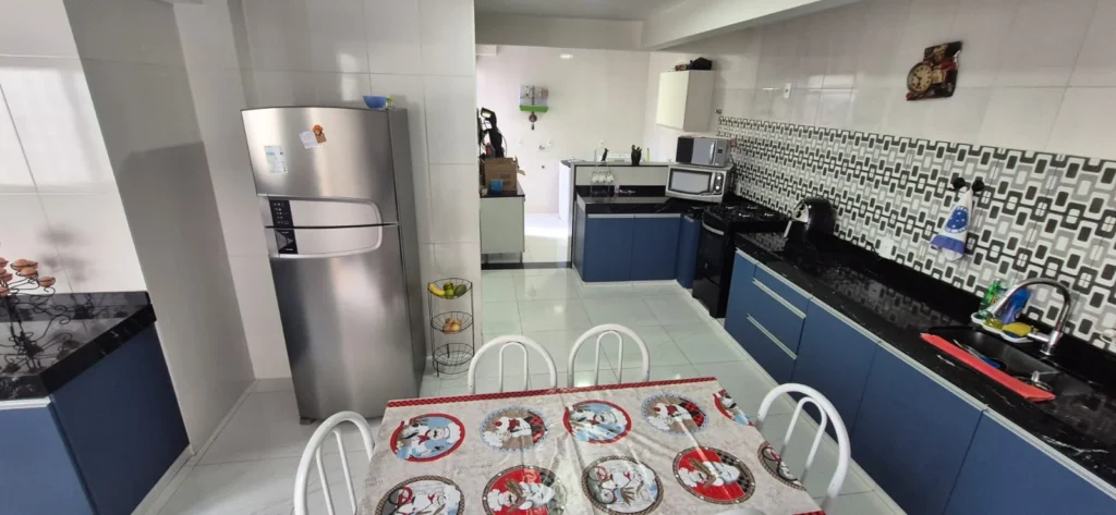 Casa no bairro Jardim Califórnia, Contagem(7)