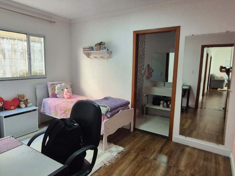 21db85f3-55d1-4027-81b8-e7d03e407837