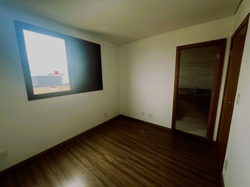 5ce00e0e-5977-4a94-b604-ced87e8ec1c0