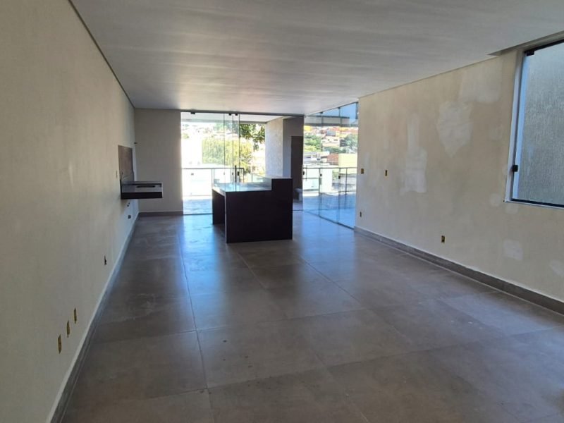 8119f696-63bf-4793-ac16-47c5709b1a42