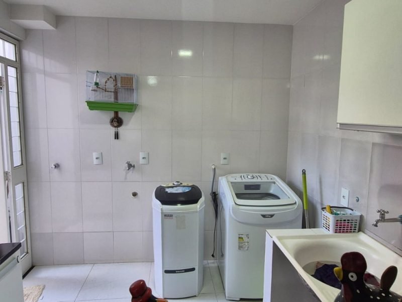 949a5dfd-89ea-4839-ae9e-2b66a502800b