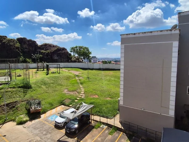 Apartamento de 02 quartos, Bairro Industrial, Contagem(3)