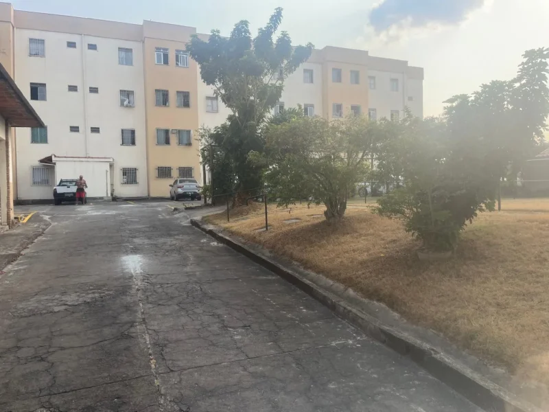 Apartamento de 02 quartos com uma vaga demarcada(7)