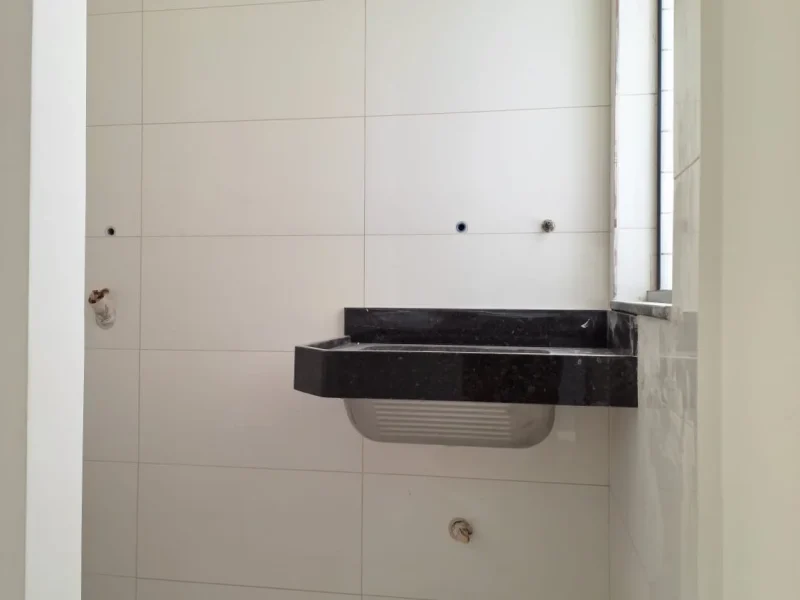 Área privativa de 03 quartos com suíte em contagem(11)