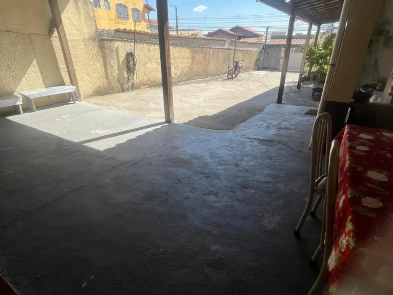 Casa 05 quartos, 07 vagas livres, Bairro Novo Riacho,Contagem(1)