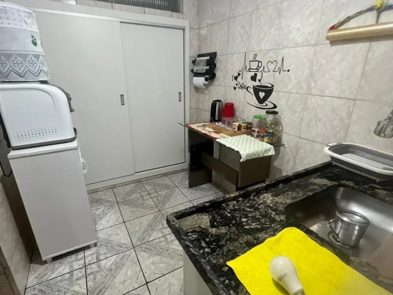 Casa 05 quartos, 07 vagas livres, Bairro Novo Riacho,Contagem(7)