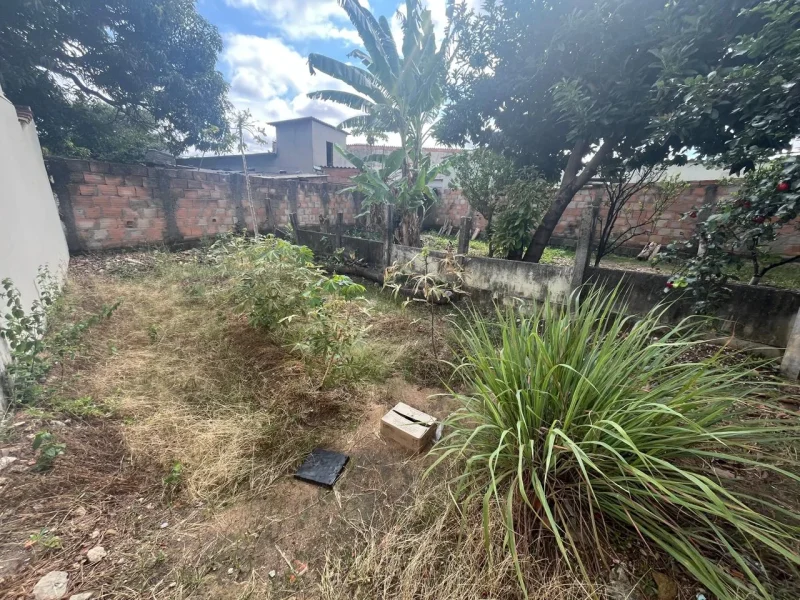 Casa de 03 quartos, 03 vagas bairro Novo Riacho,Contagem(5)
