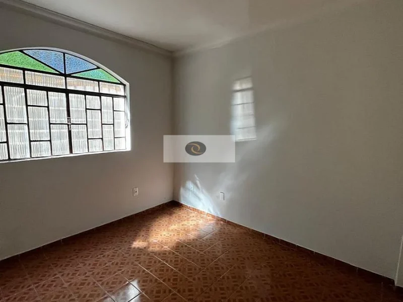 Casa de 03 quartos - bairro novo Riacho, Contagem(5)