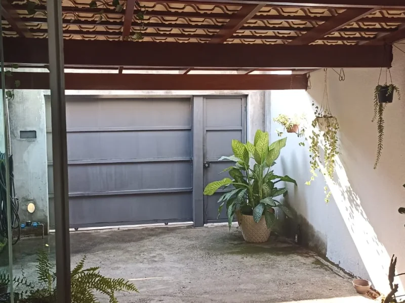 Casa duplex de 02 quartos, 01 vaga, bairro Capelinha Betim(11)