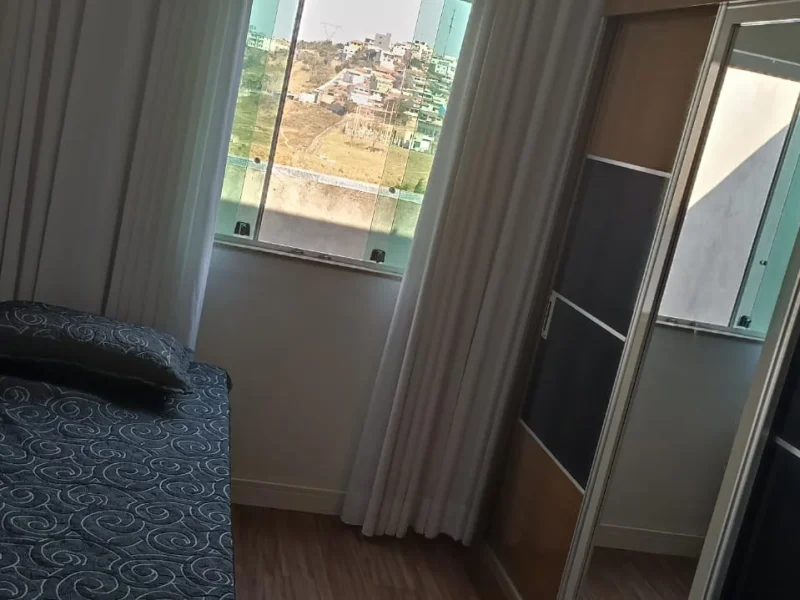 Casa duplex de 02 quartos, 01 vaga, bairro Capelinha Betim(4)