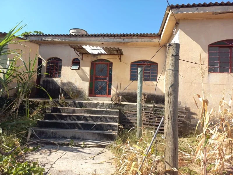 Casa em lote de 360 m² bairro Novo Riacho, Contagem(3)