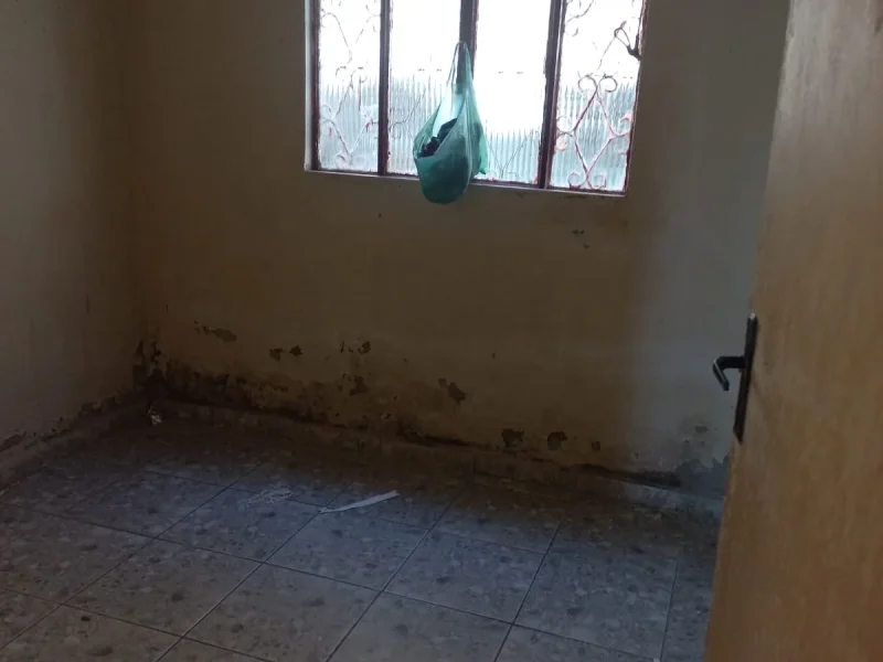 Casa em lote de 360 m² bairro Novo Riacho, Contagem(4)
