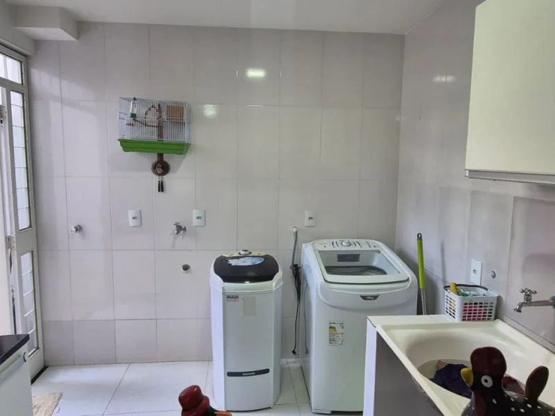 Casa no bairro Jardim Califórnia, Contagem(14)