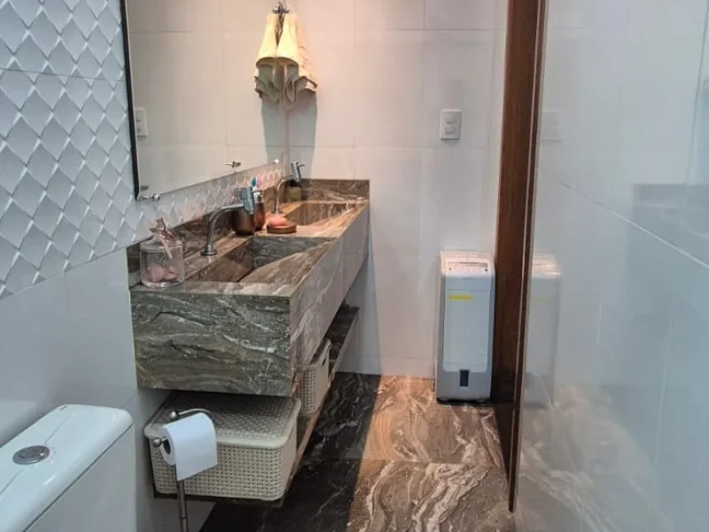 Casa no bairro Jardim Califórnia, Contagem(2)