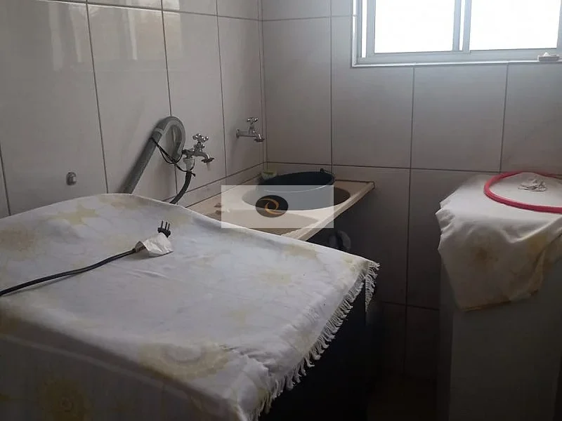 Cobertura de 03 quartos, 02 vagas, bairro Novo Riacho