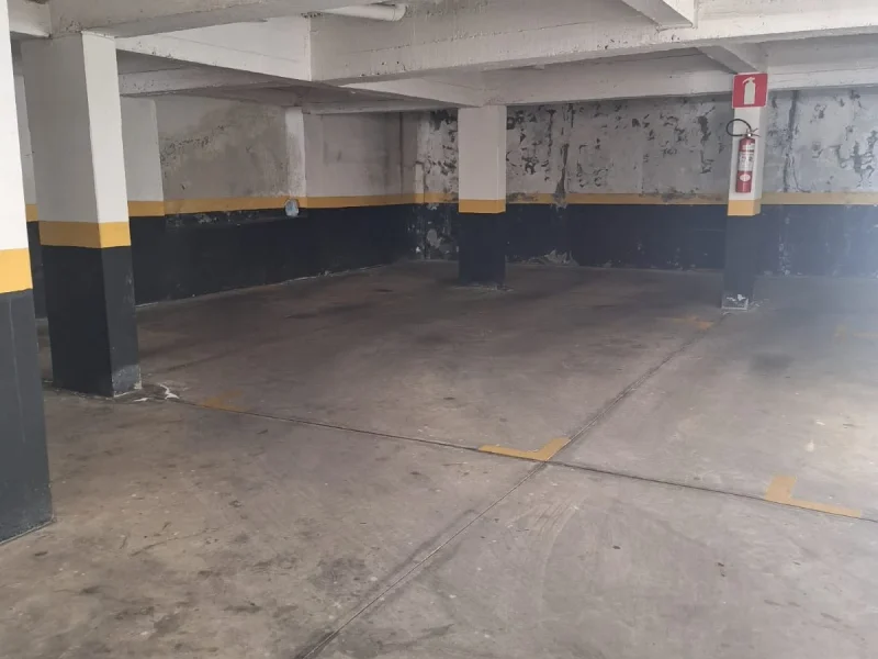 Compre apartamento de área privativa bairro Santa Cruz