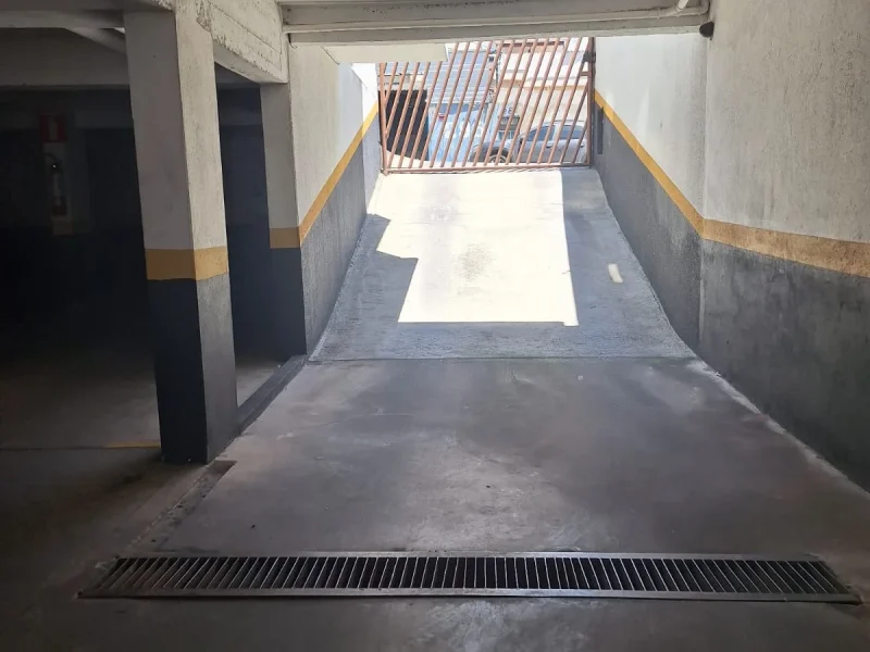 Compre apartamento de área privativa bairro Santa Cruz(1)