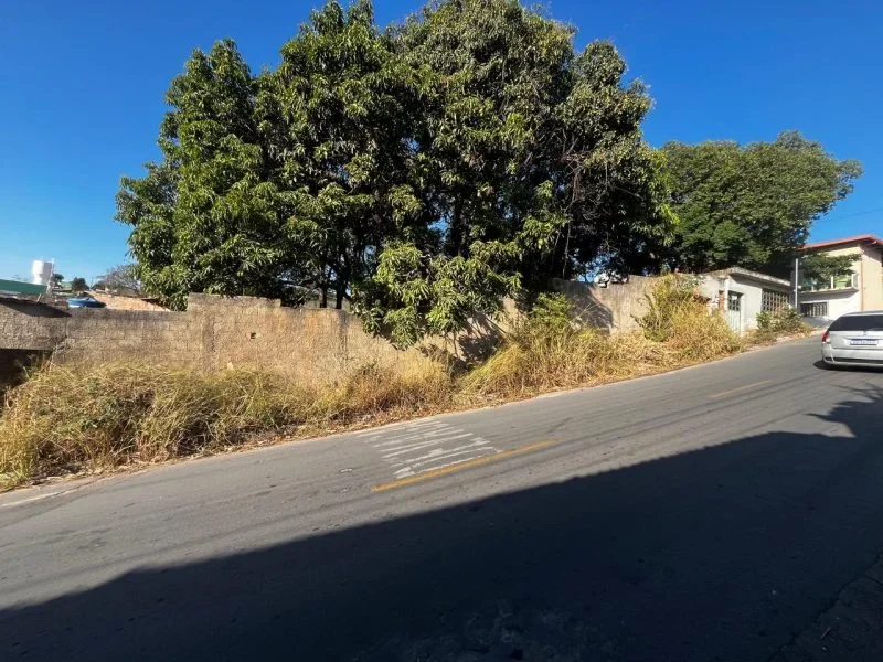 Lote 720m² Bairro São Salvador, Betim