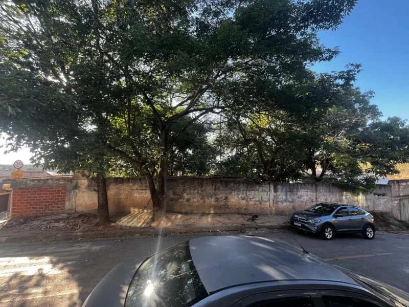 Lote 720m² Bairro São Salvador, Betim(1)