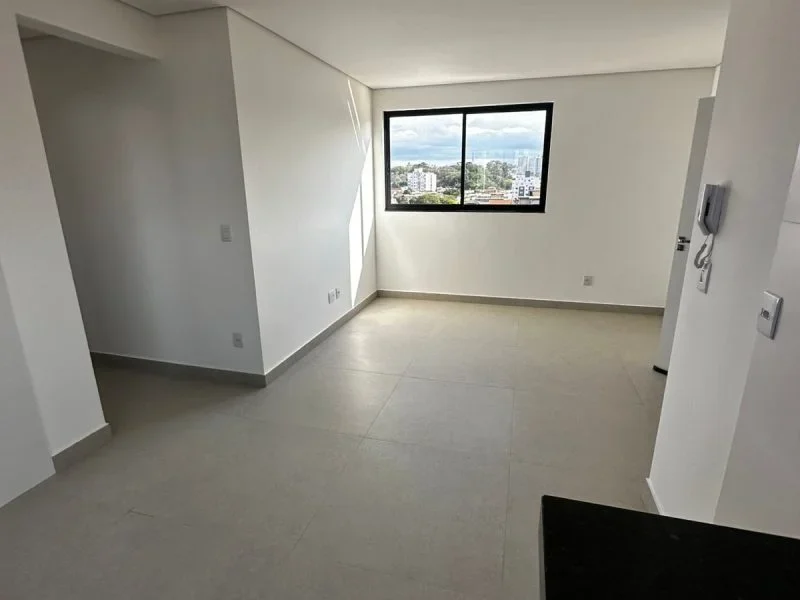 Vendo cobertura bairro Novo Riacho de 03 quartos(12)