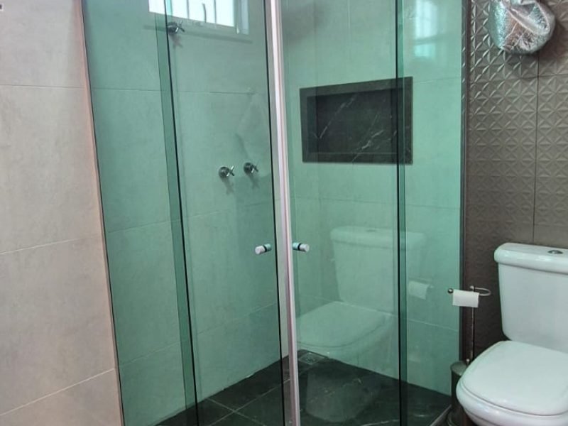 b6cb7075-7355-402c-94f4-67078eb8c617